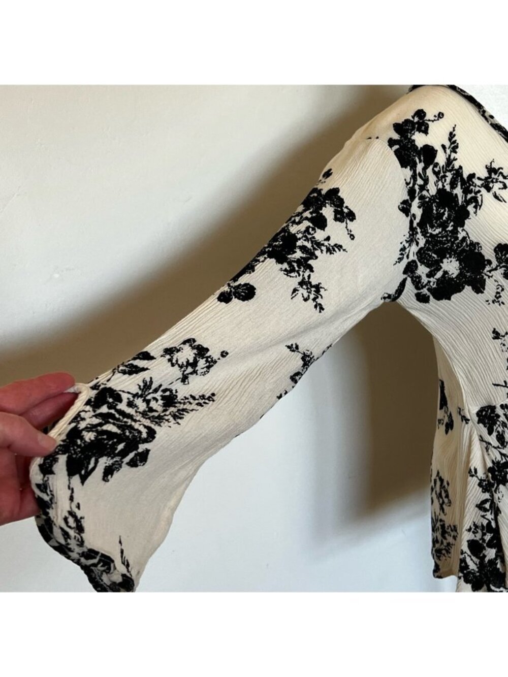 Anthropologie Lovestitch Black Cream Floral Top Sz M Boho Coquette Flowy Cotton - Picture 9 of 14